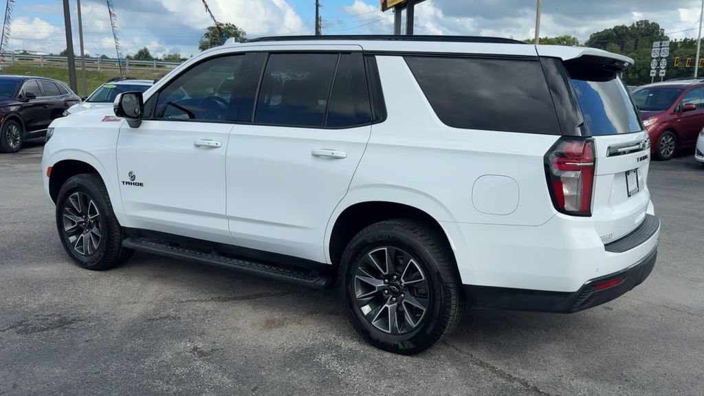 Used 2021 Chevrolet Tahoe Z71 w/ Luxury Package AWD/4WD image 4