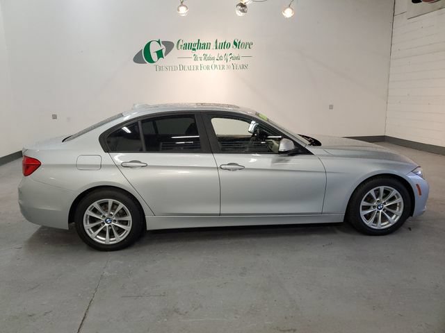 Used 2018 BMW 320i xDrive Sedan AWD/4WD image 7