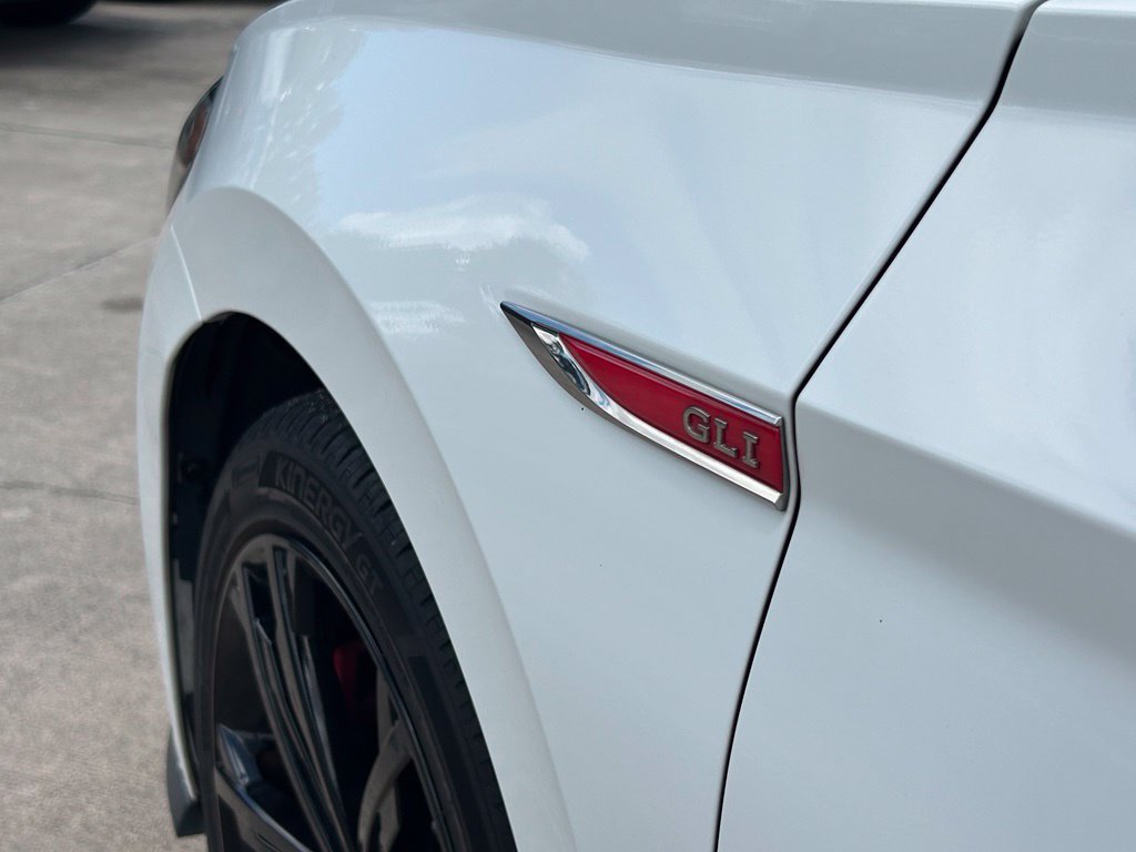 Certified 2022 Volkswagen Jetta GLI Autobahn w/ GLI Black Package FWD image 32