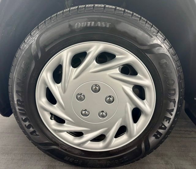 Used 2023 Toyota RAV4 LE image 11