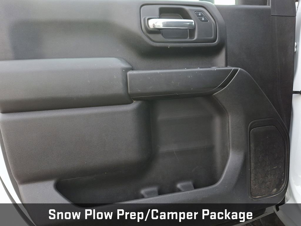 Used 2024 Chevrolet Silverado 2500 Custom w/ Custom Value Package image 15