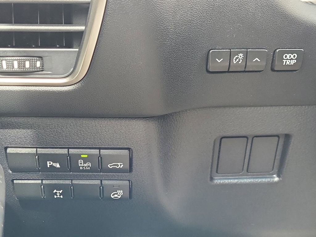 Used 2015 Lexus NX 200t F Sport w/ Navigation System Package image 24