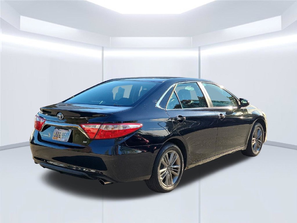 Used 2016 Toyota Camry SE FWD image 6