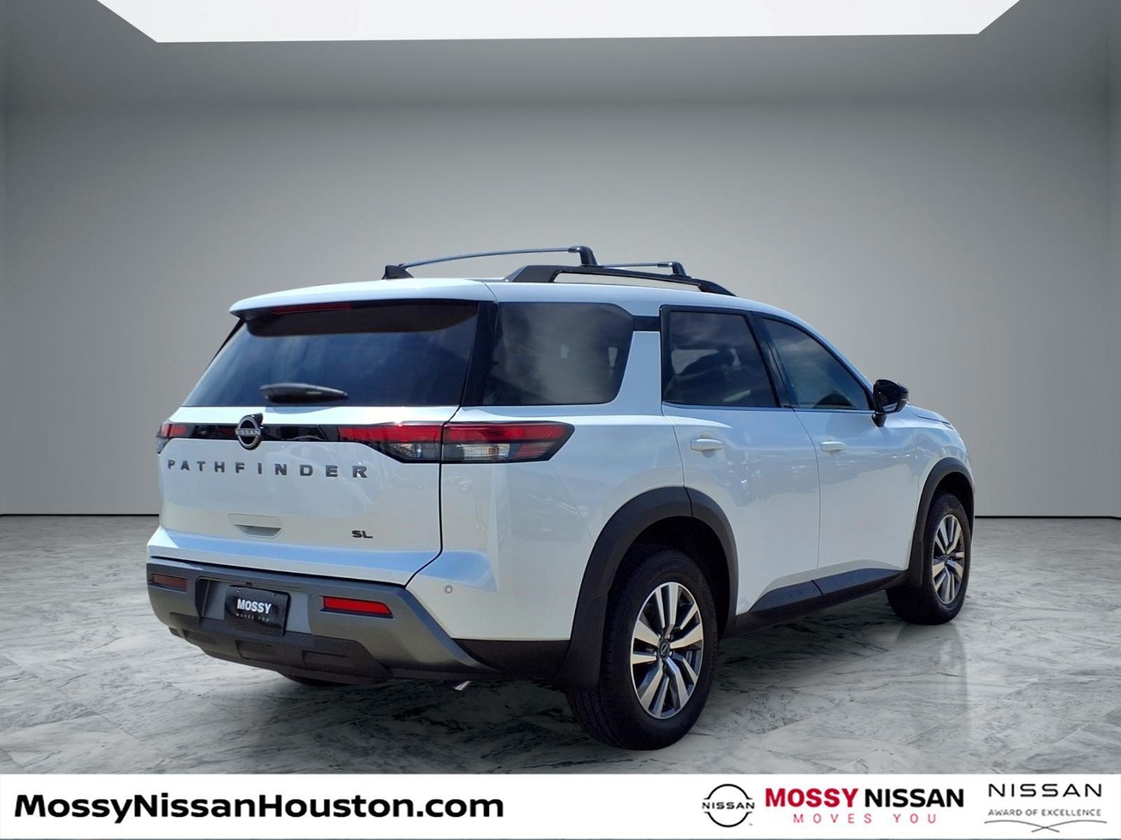 New 2026 Nissan Pathfinder SL FWD image 7