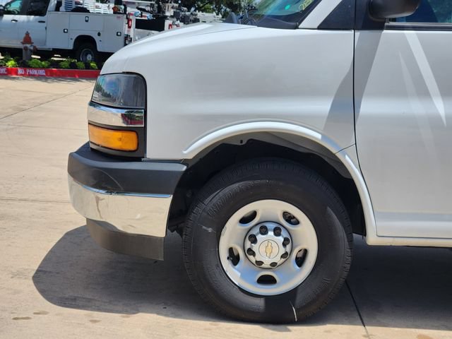 New 2025 Chevrolet Express 3500 w/ Power Convenience Package RWD image 14