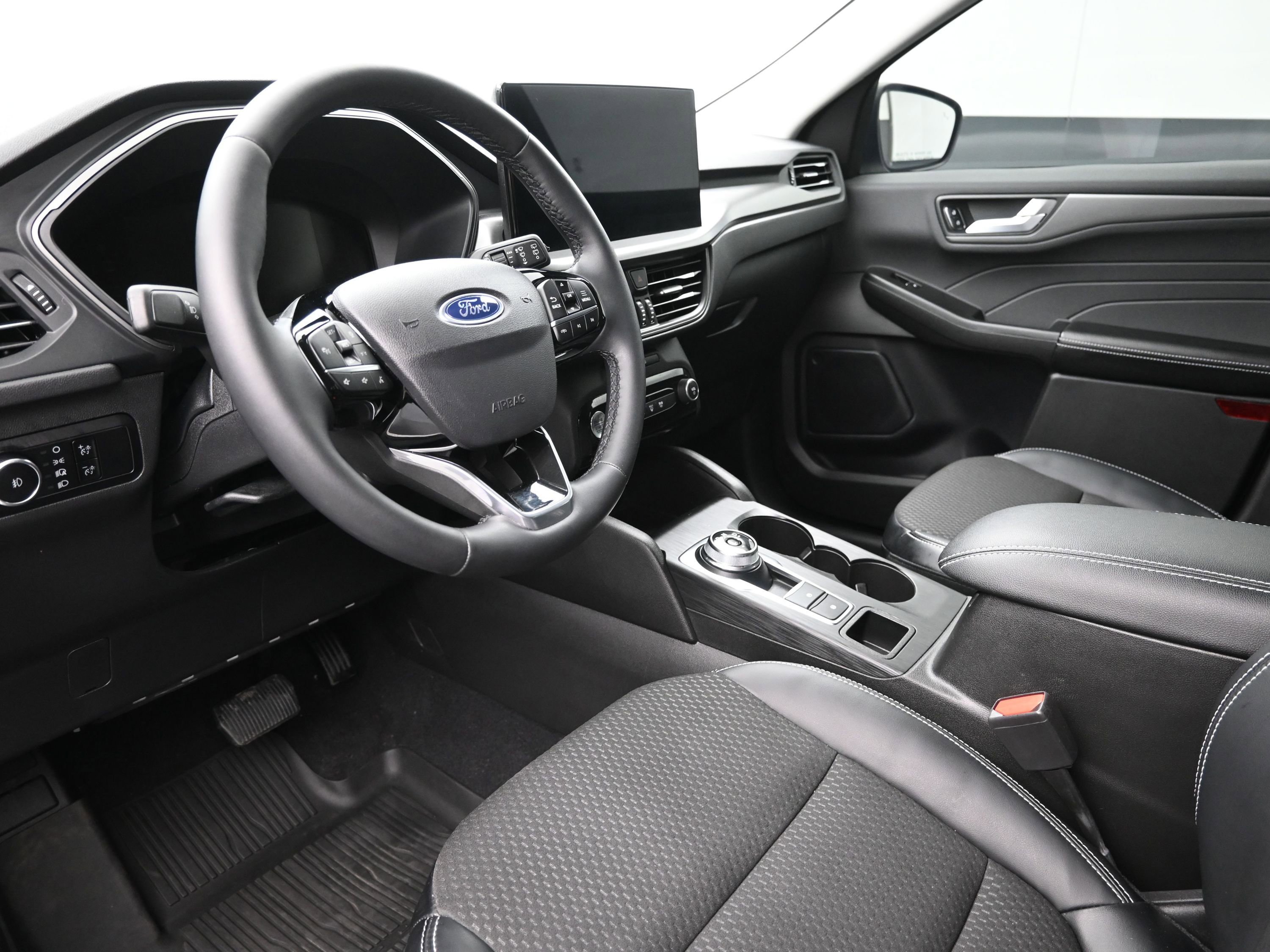 Used 2023 Ford Escape SE image 10