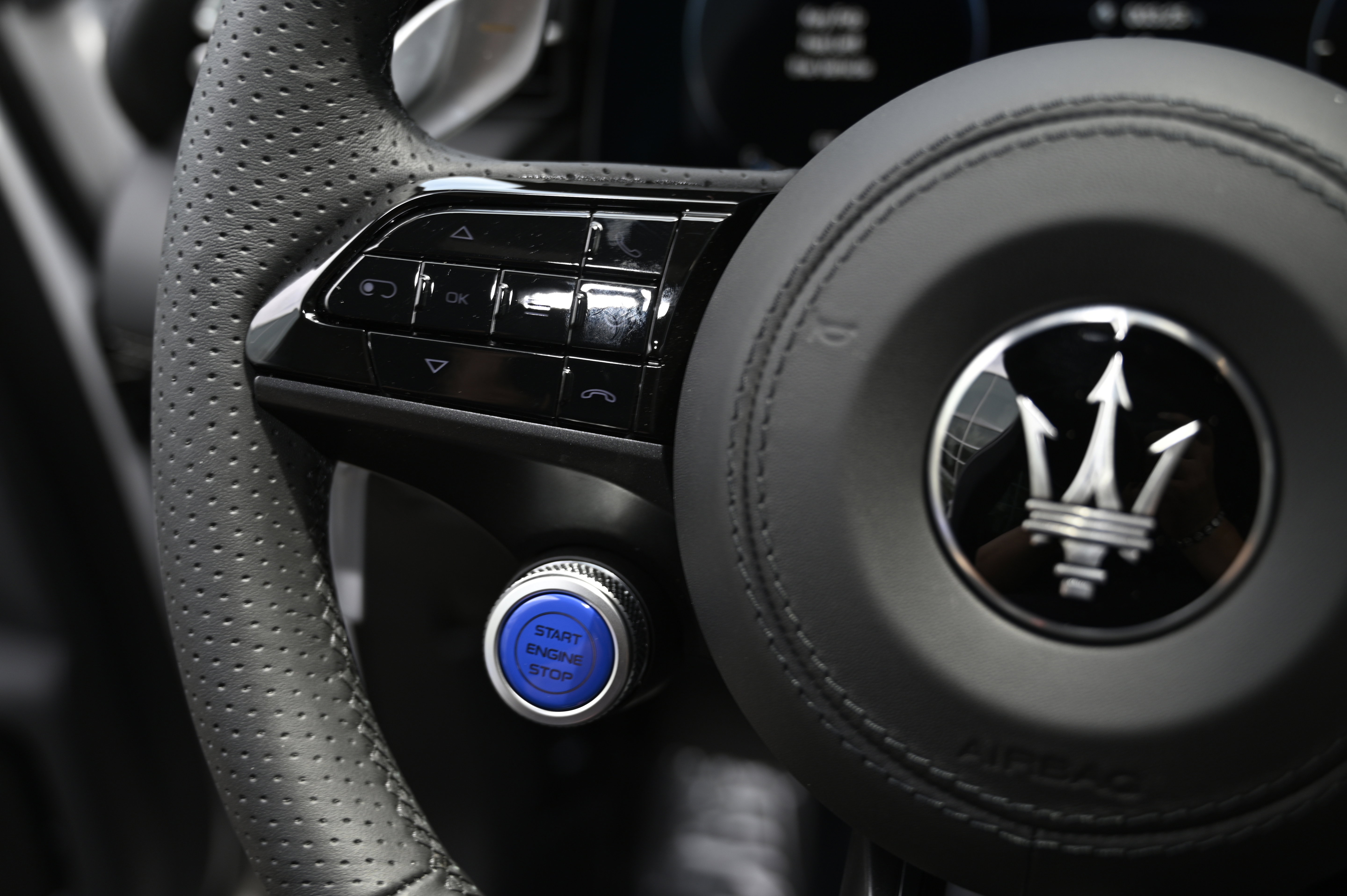 New 2025 Maserati Grecale GT image 24