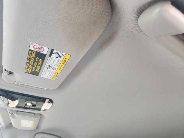 Certified 2022 Toyota Venza LE AWD/4WD image 25