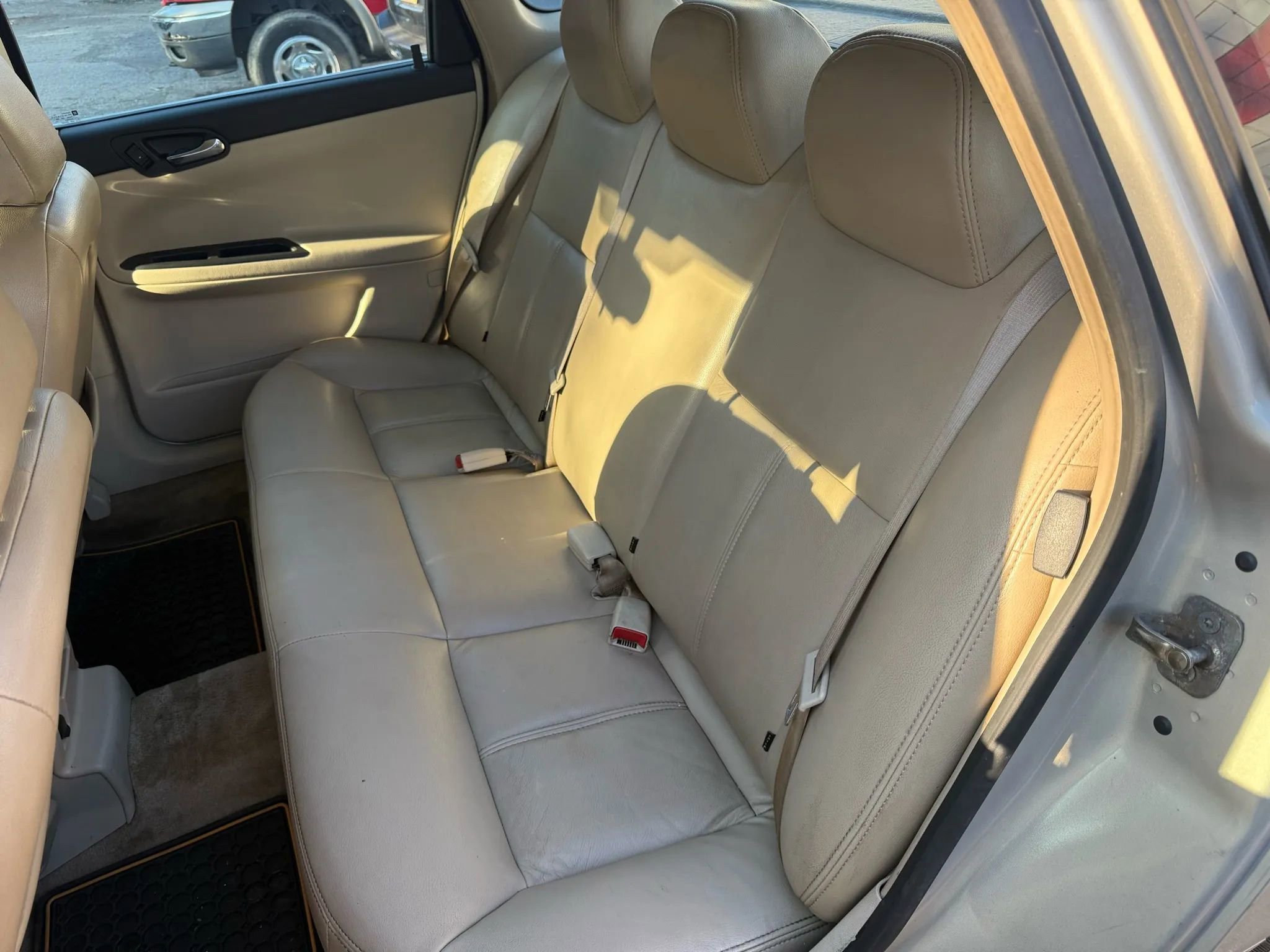 Used 2009 Chevrolet Impala LS image 14