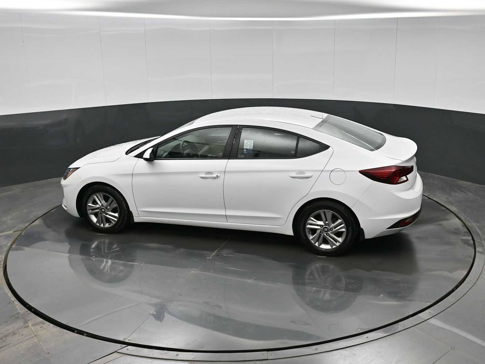 Used 2020 Hyundai Elantra SEL image 24