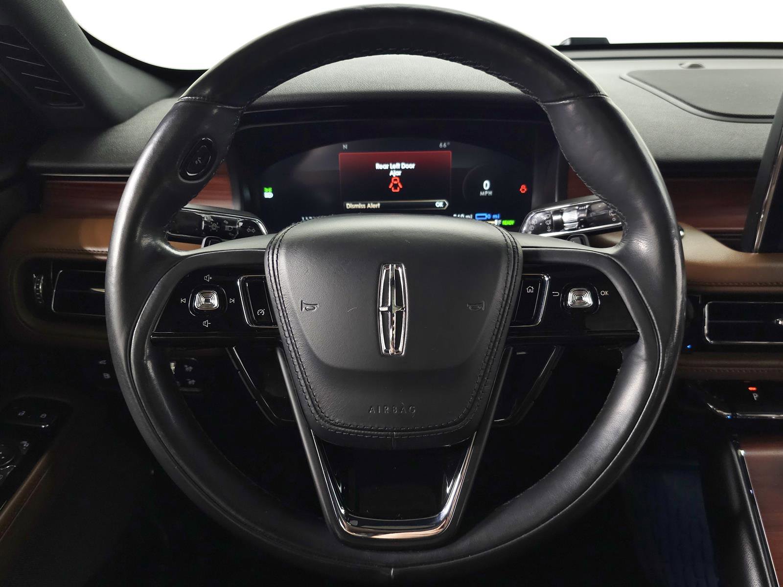 Used 2021 Lincoln Aviator Grand Touring w/ Elements Package Plus AWD/4WD image 19