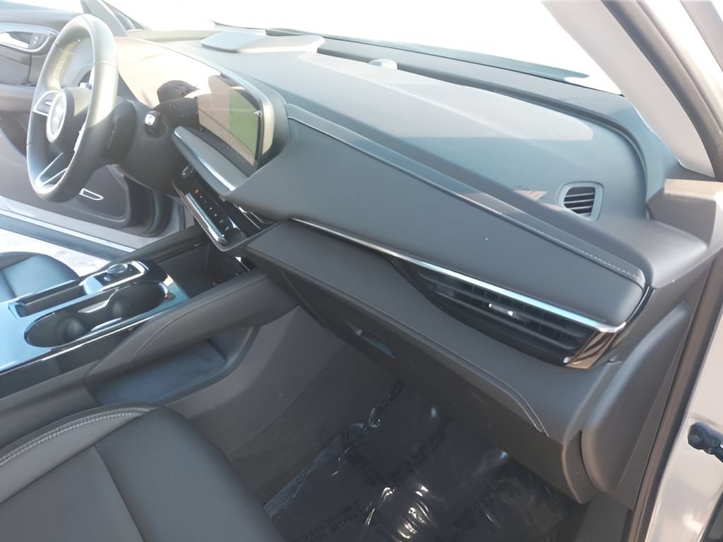 Used 2025 Buick Envision Preferred AWD/4WD image 39