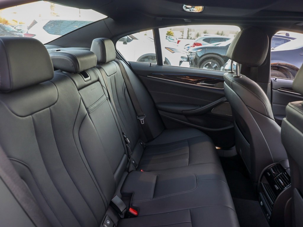 Used 2023 BMW 530e image 16