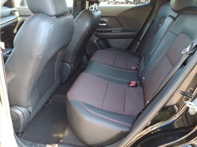 Used 2026 Nissan Kicks SR w/ Cold Weather Package AWD/4WD image 9
