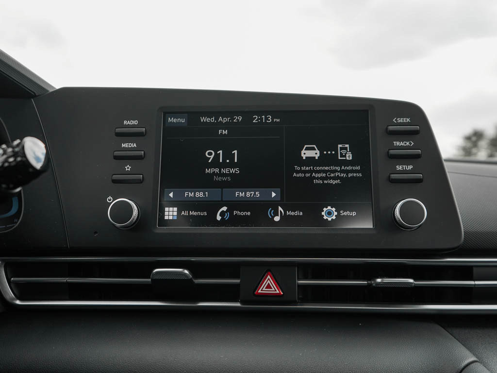 New 2026 Hyundai Elantra SE FWD image 21