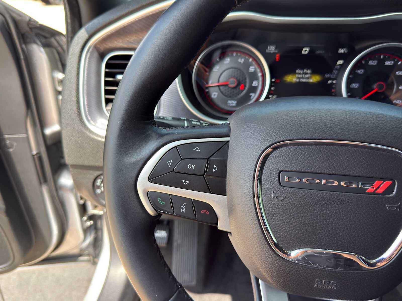 Used 2016 Dodge Charger SXT w/ Navigation & Travel Group RWD image 19