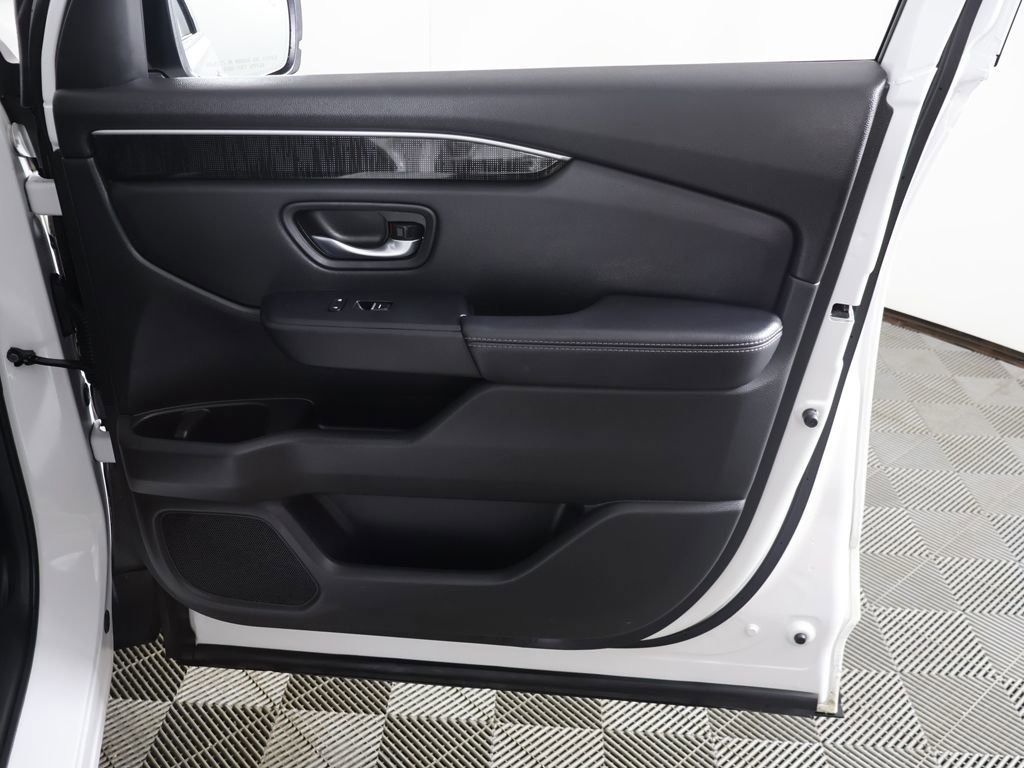 Used 2025 Honda Pilot Elite image 29