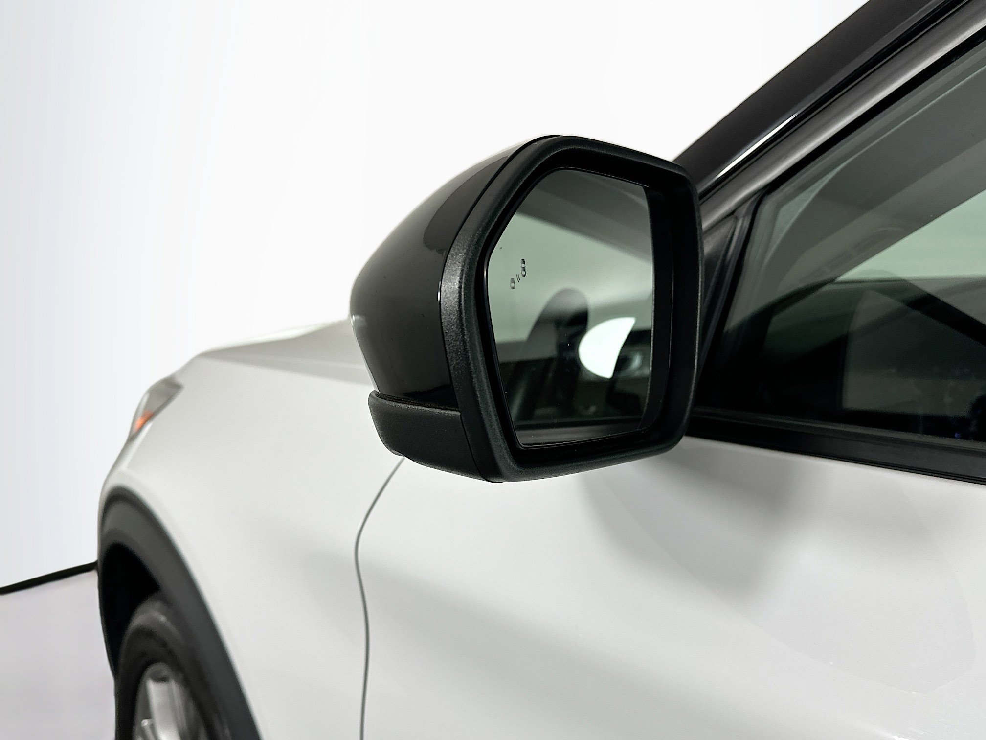 Used 2022 Ford Explorer Limited image 16