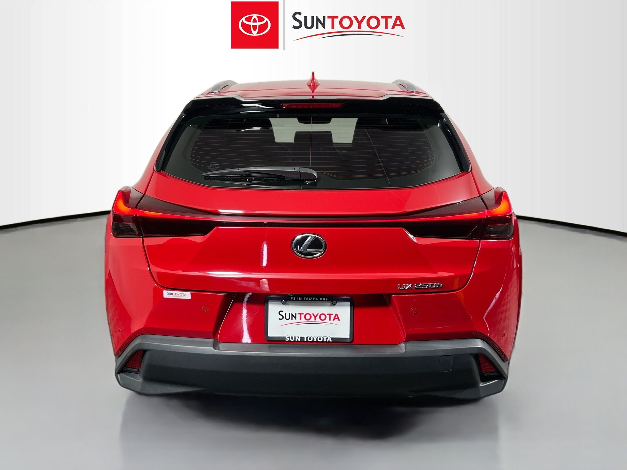 Used 2023 Lexus UX 250h FWD w/ Accessory Package (Z2) image 5