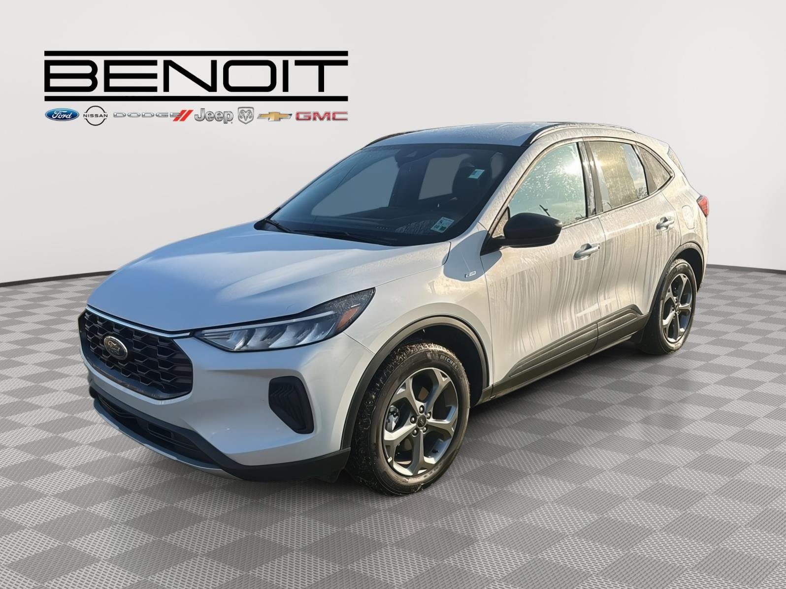 Used 2025 Ford Escape ST-Line w/ Equipment Group 301A image 1