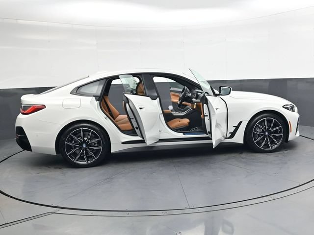 New 2026 BMW i4 xDrive40i w/ M Sport Package AWD/4WD image 38