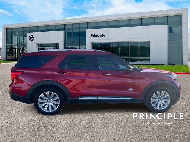Used 2021 Ford Explorer King Ranch w/ Premium Technology Package RWD image 5