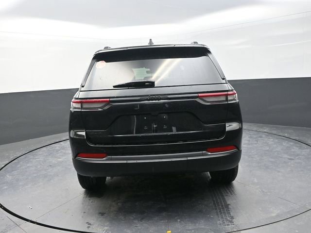 New 2026 Jeep Grand Cherokee Altitude image 9