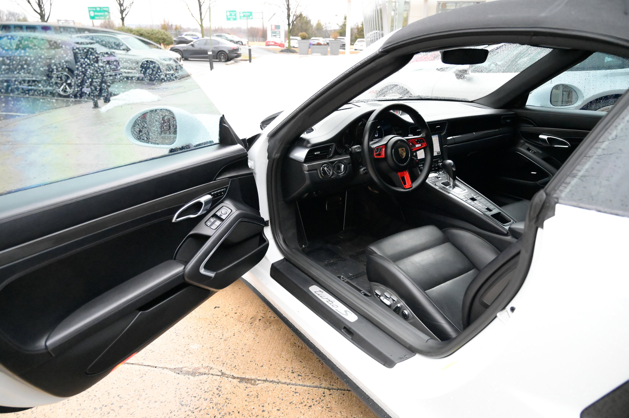 Used 2019 Porsche 911 Turbo S image 15