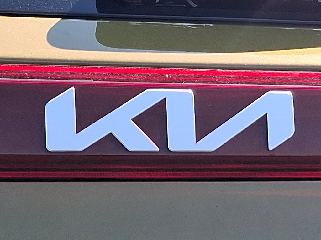 Certified 2024 Kia Seltos SX w/ SX Sunroof Package AWD/4WD image 32