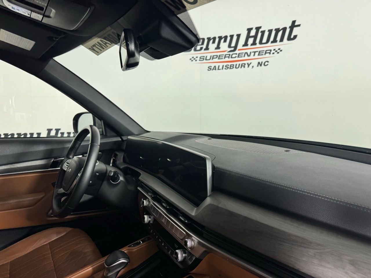 Used 2024 Kia Telluride EX X-Line image 32