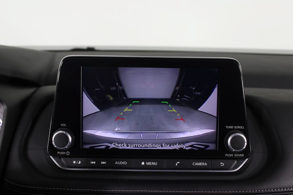 Certified 2025 Nissan Rogue SV FWD image 28