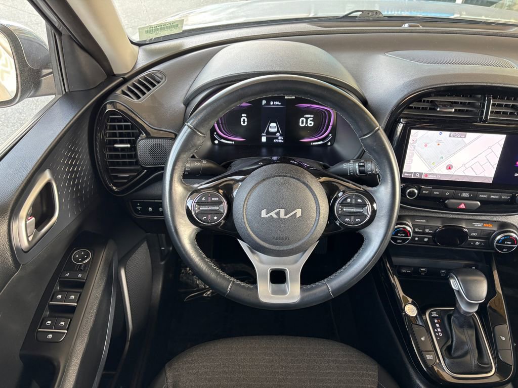 Used 2023 Kia Soul EX image 10