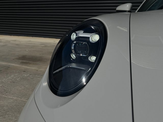 Certified 2022 Porsche 911 Carrera image 11