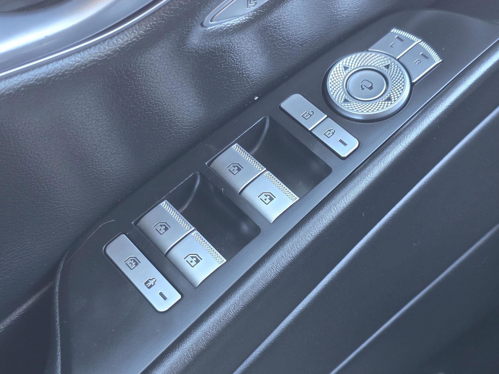 Used 2023 Genesis G80 2.5T image 9