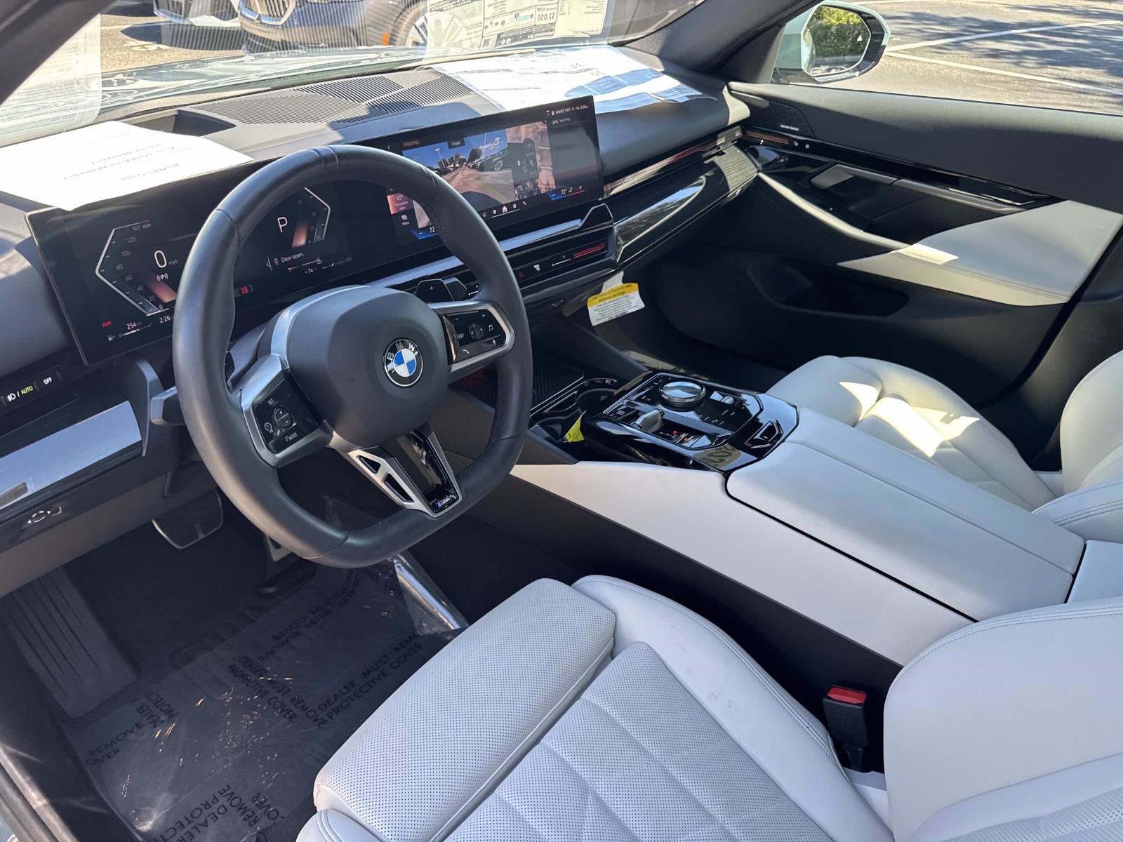 Certified 2025 BMW 530i w/ M Sport Package image 33