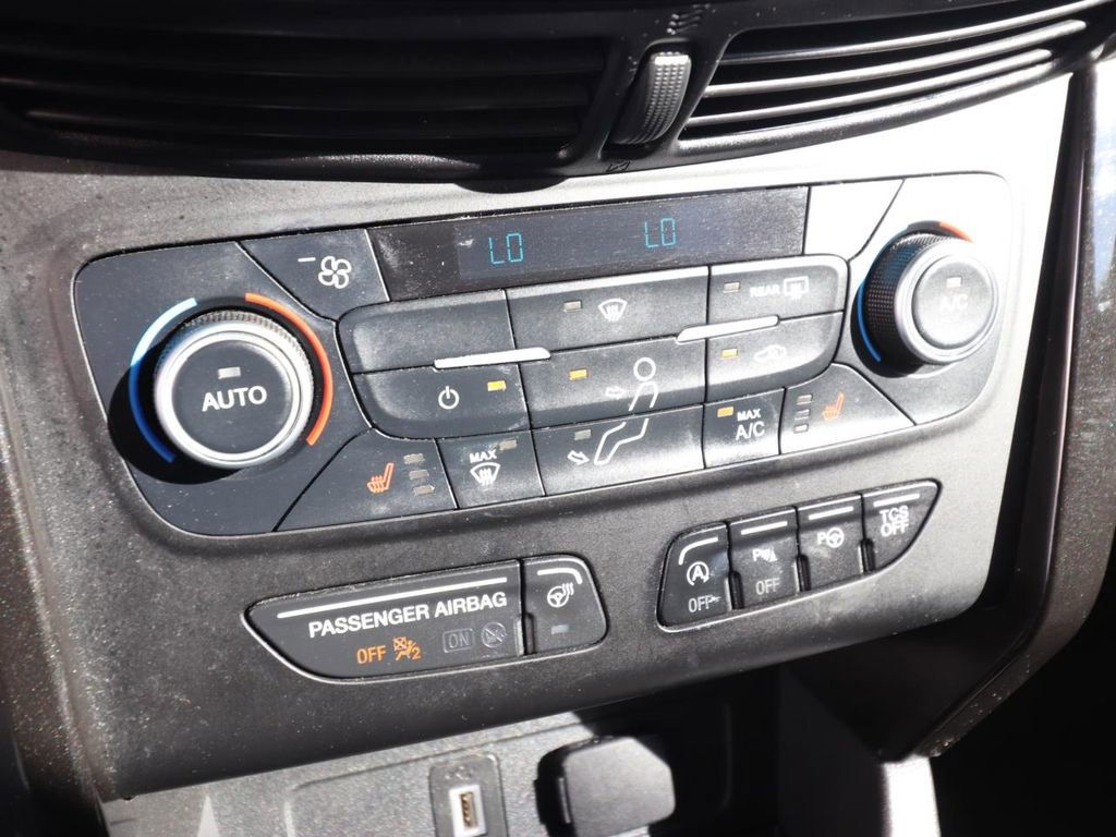 Certified 2018 Ford Escape Titanium w/ Ford Safe & Smart Package image 21