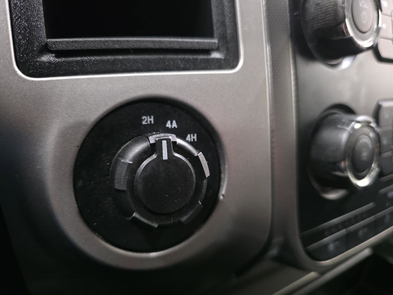 Used 2016 Ford Expedition XLT AWD/4WD image 50