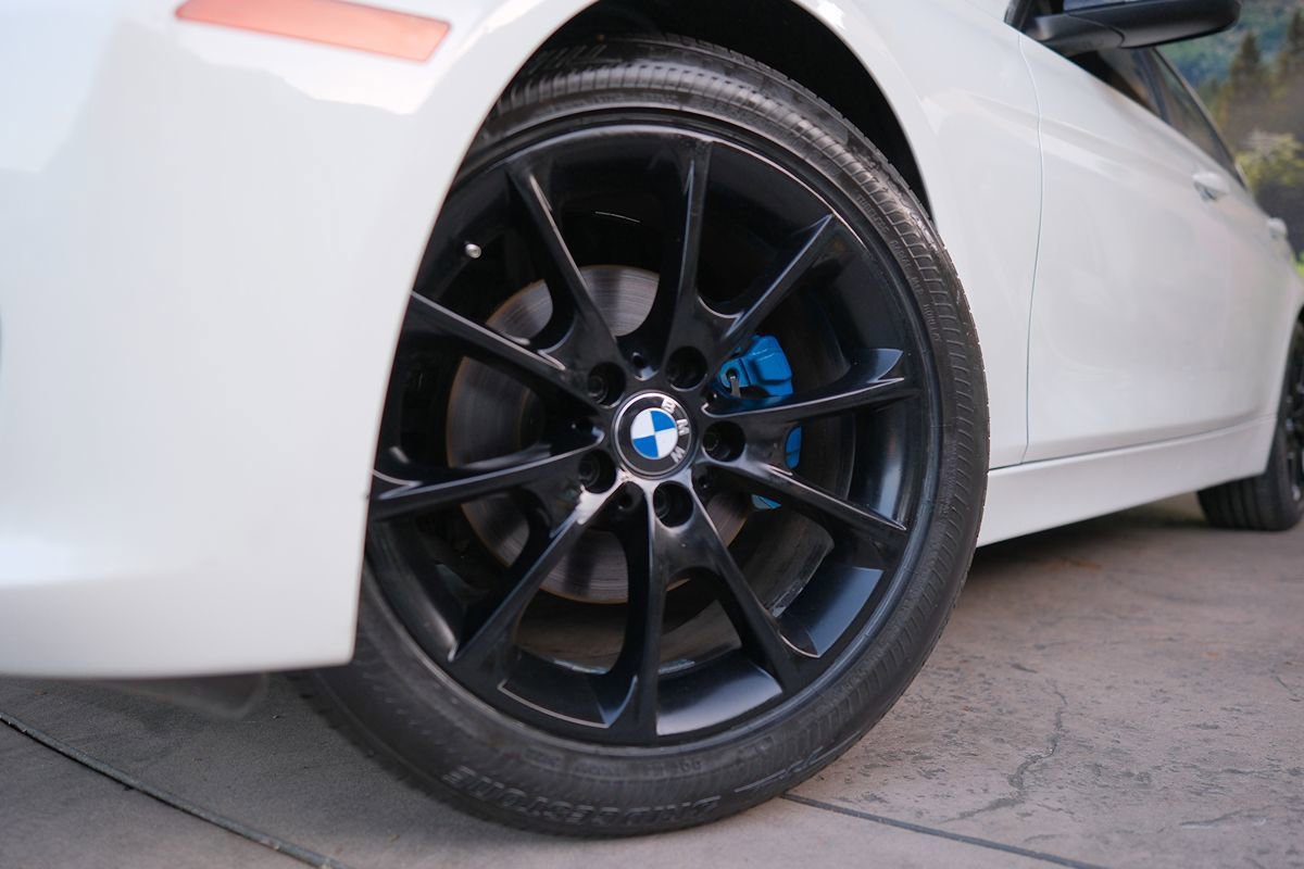 Used 2015 BMW 320i Sedan RWD image 46