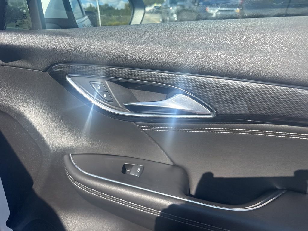 Used 2023 Buick Envision Essence image 12