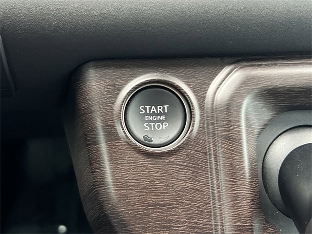 Used 2024 Land Rover Defender 130 S image 9