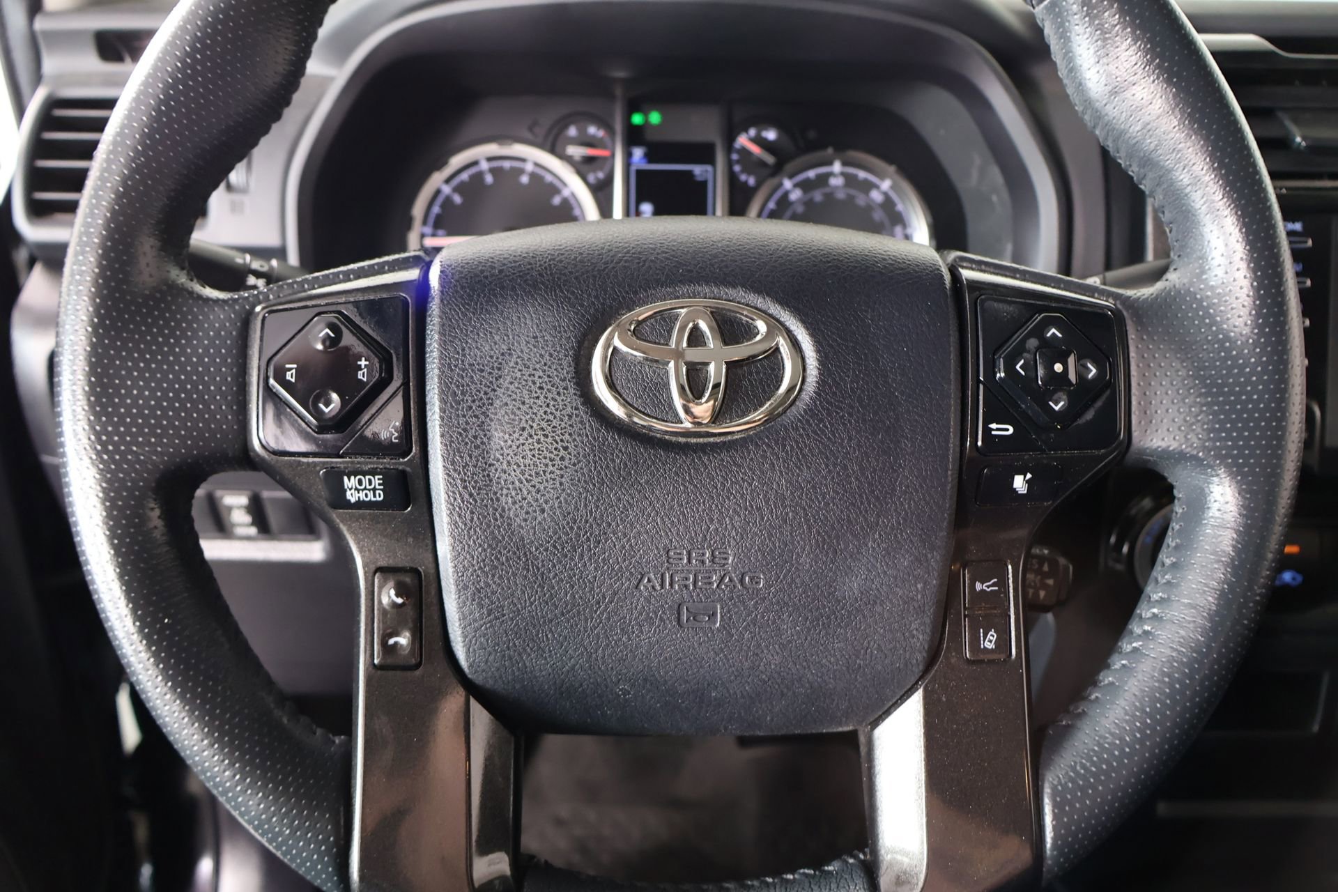 Used 2021 Toyota 4Runner Venture w/ Moonroof Package image 3