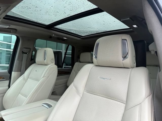 Used 2021 Cadillac Escalade Sport Platinum AWD/4WD image 13