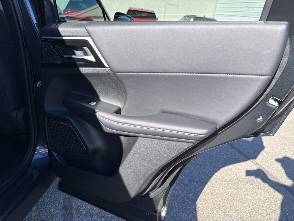 New 2026 Mitsubishi Outlander SE FWD image 30