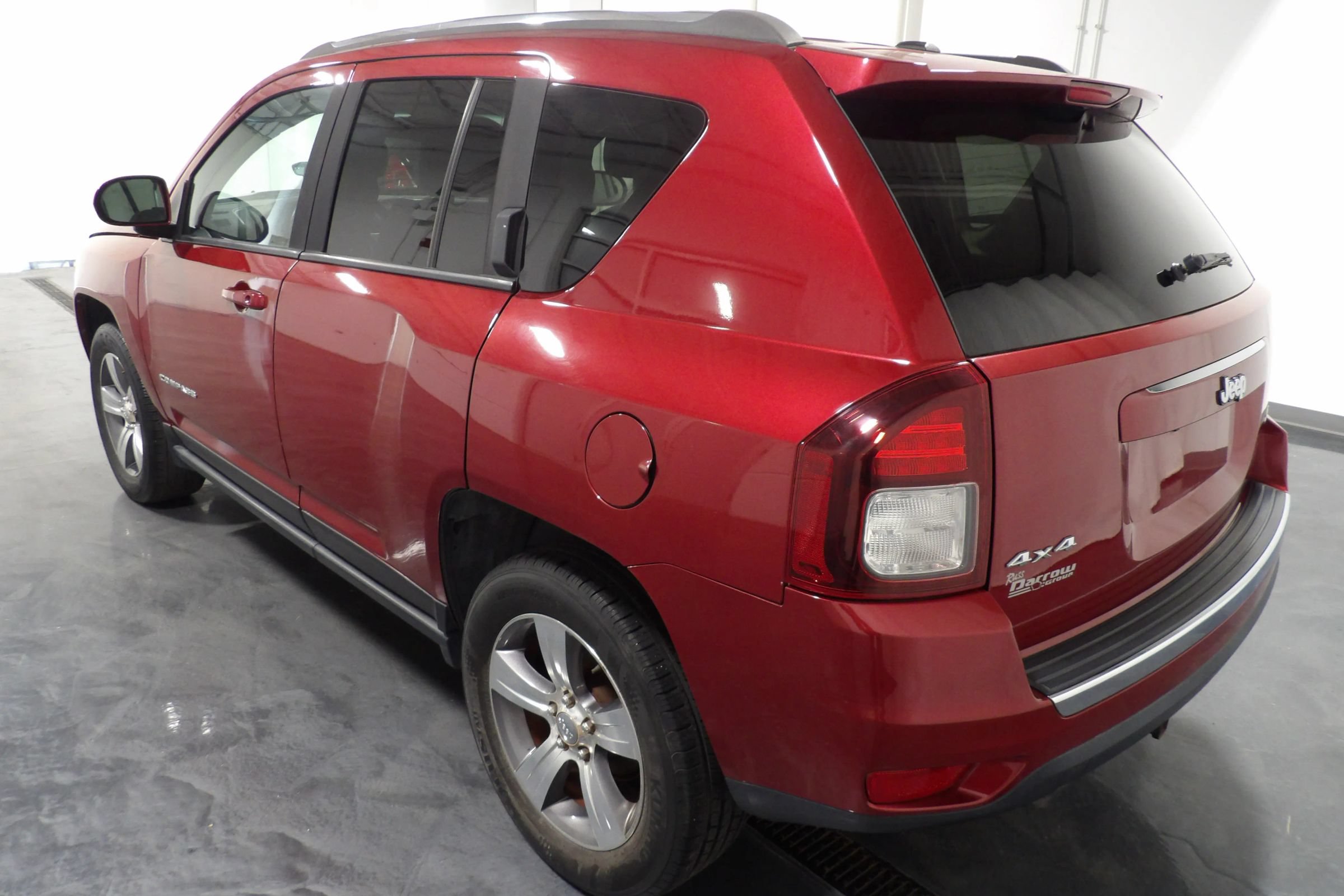 Used 2016 Jeep Compass High Altitude AWD/4WD image 5