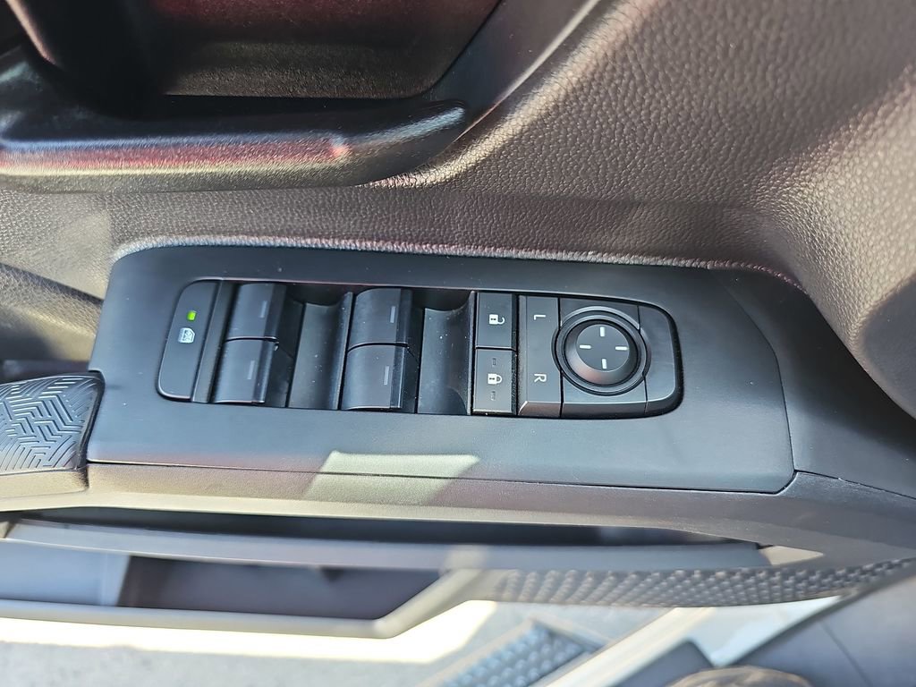 Used 2024 Toyota Tacoma SR AWD/4WD image 30