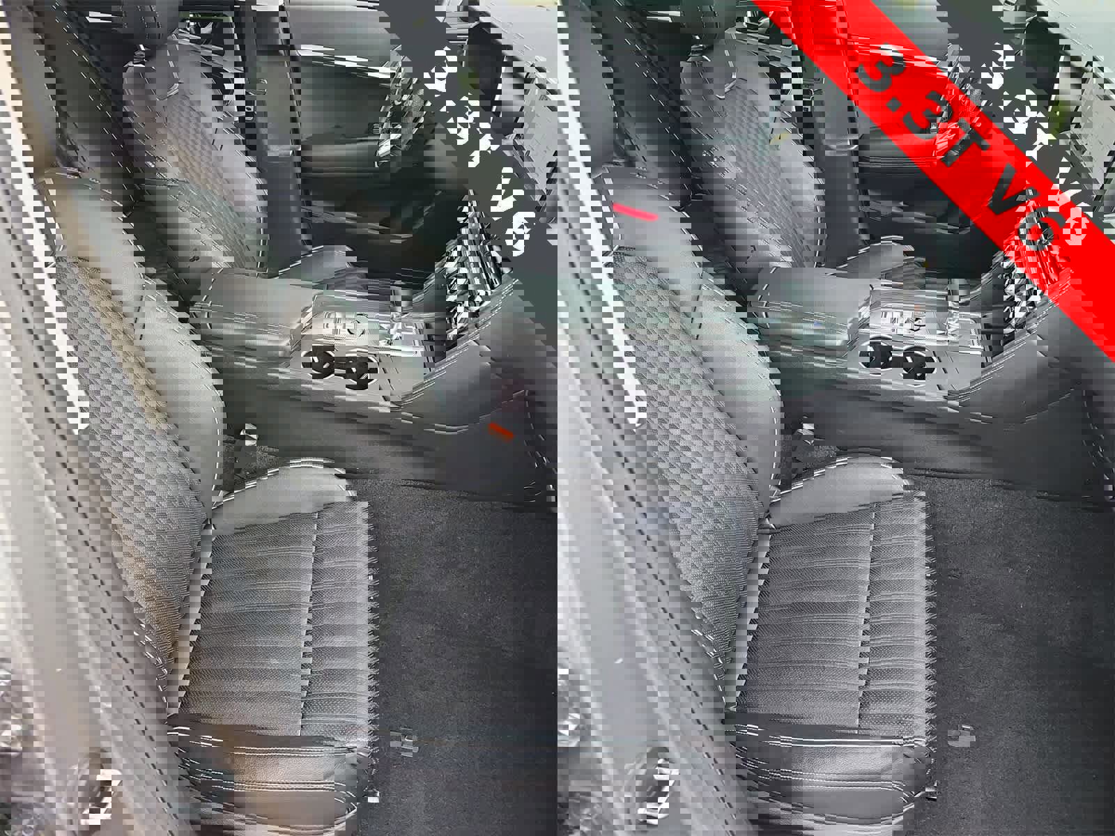 Used 2022 Genesis G70 3.3T image 18