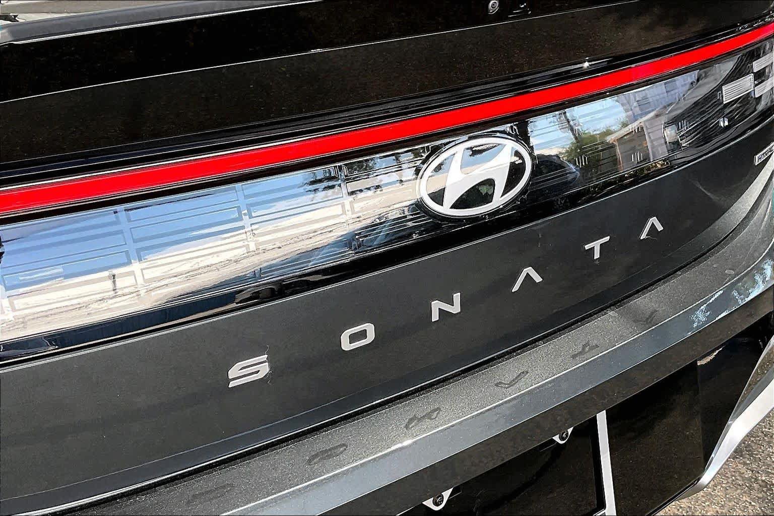 Certified 2026 Hyundai Sonata SEL AWD/4WD image 10