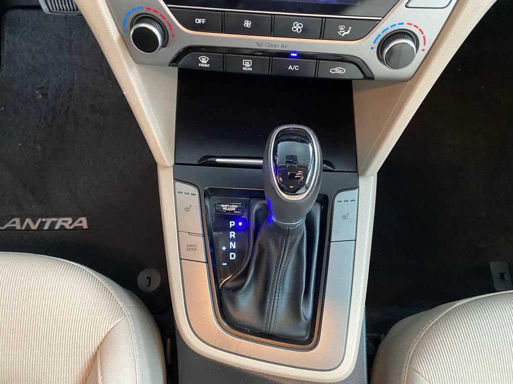 Used 2018 Hyundai Elantra Value Edition FWD image 16