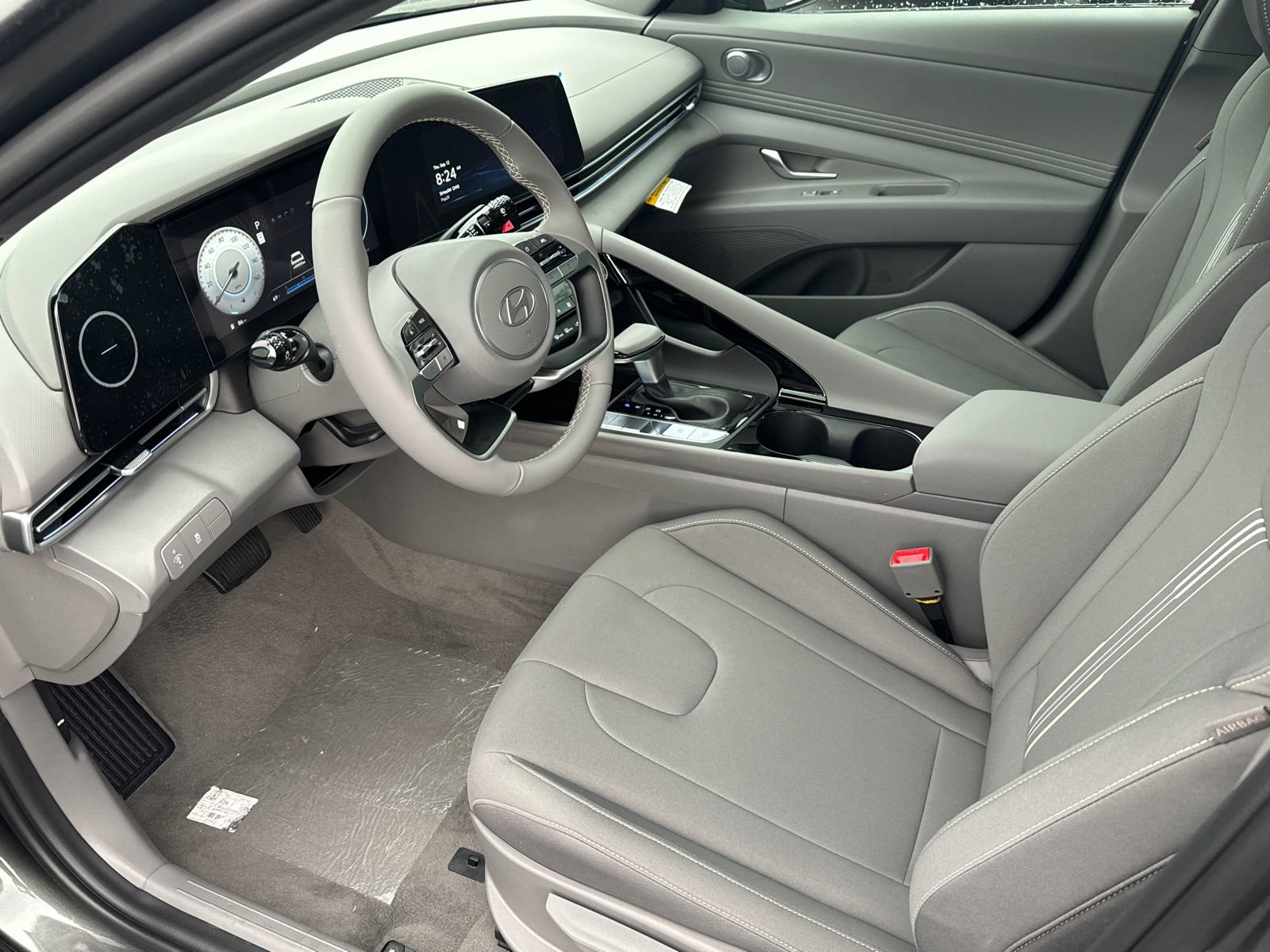 Certified 2025 Hyundai Elantra SEL image 9