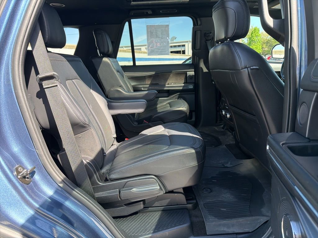 Used 2020 Ford Expedition Limited w/ Equipment Group 301A AWD/4WD image 24